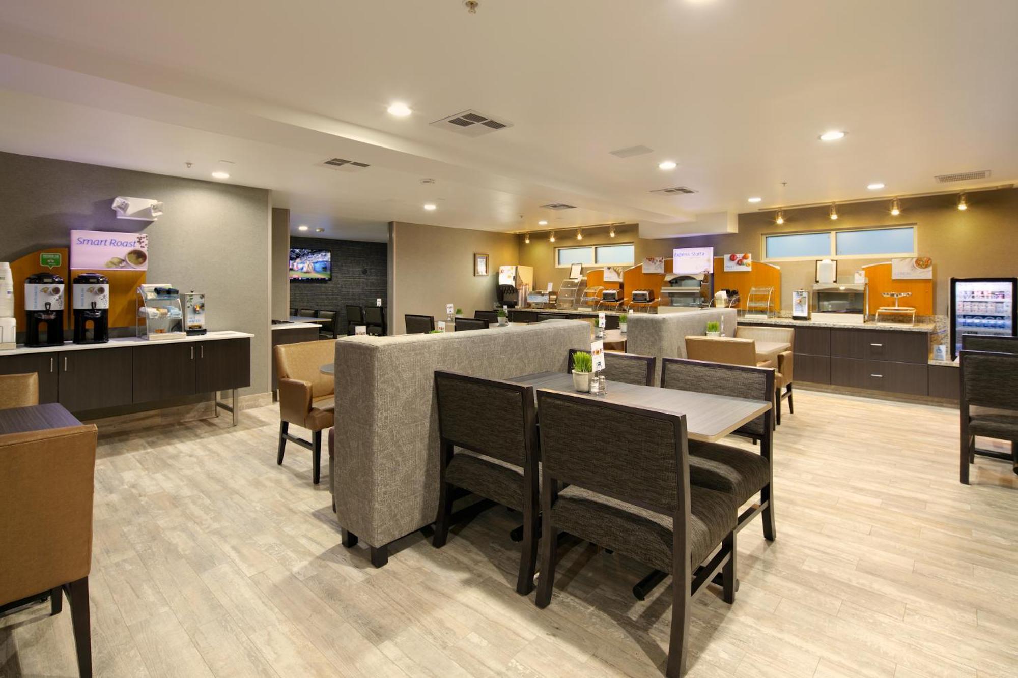 Holiday Inn Express Hotel & Suites - Paso Robles By Ihg Kültér fotó